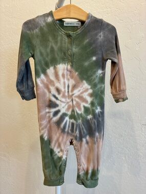 Fairwell Olive, Tan & Gray Tie-Dye Kids Footie
